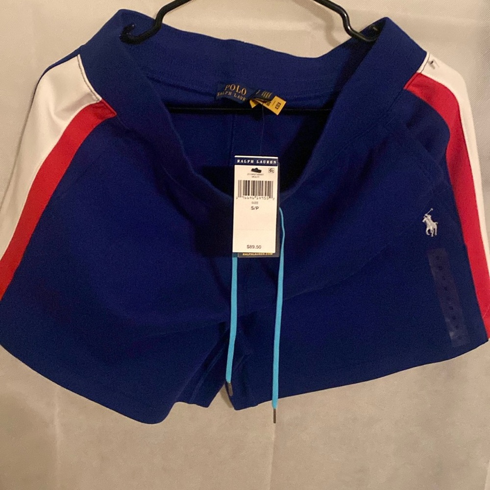 POLO SHORTS NEW SIZE SMALL